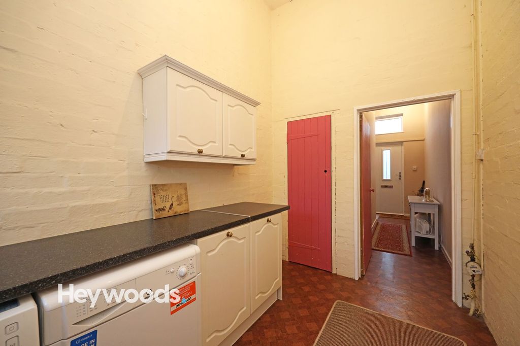 Additional image 20 of 2 bed flat for saleHanbridge Avenue, Bradwell, Newcastle Under Lyme ST5