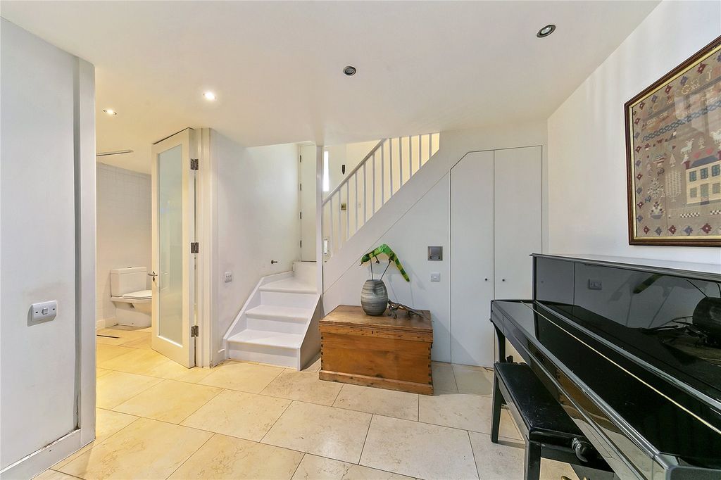 Additional image 17 of 6 bed semi-detached house for saleQueens Road, Richmond TW10