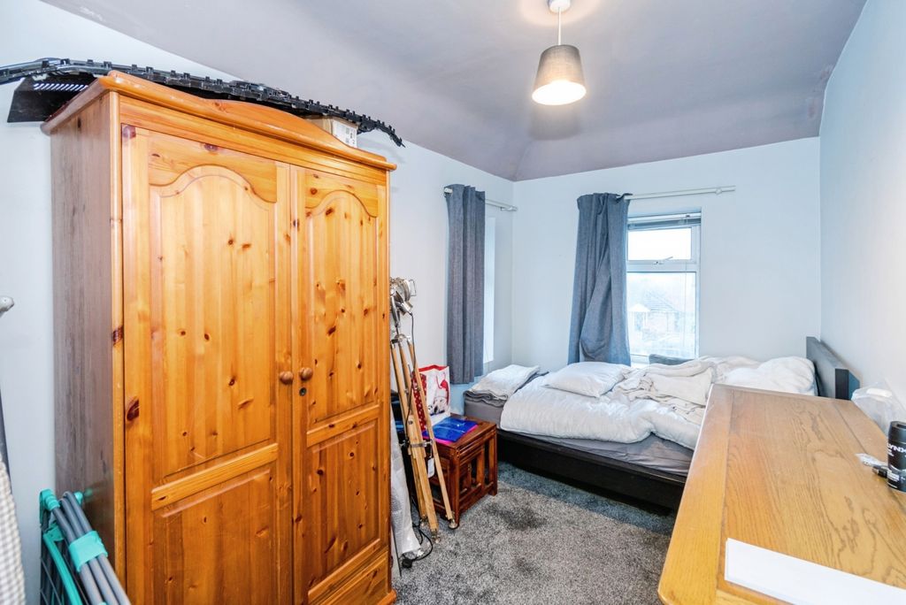 Additional image 7 of 2 bed semi-detached house for saleHollyoak Road, Southampton, Hampshire SO16