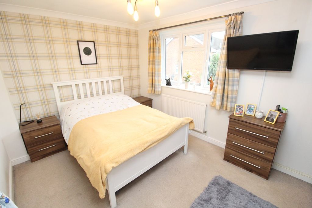 Additional image 7 of 3 bed semi-detached house for salePhipps Close, Whetstone, Leicester LE8