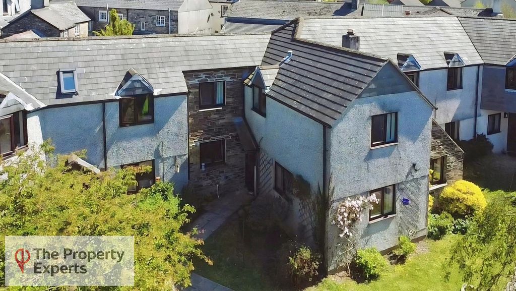 3 bed terraced house for saleWheelwright Court, Yelverton PL20