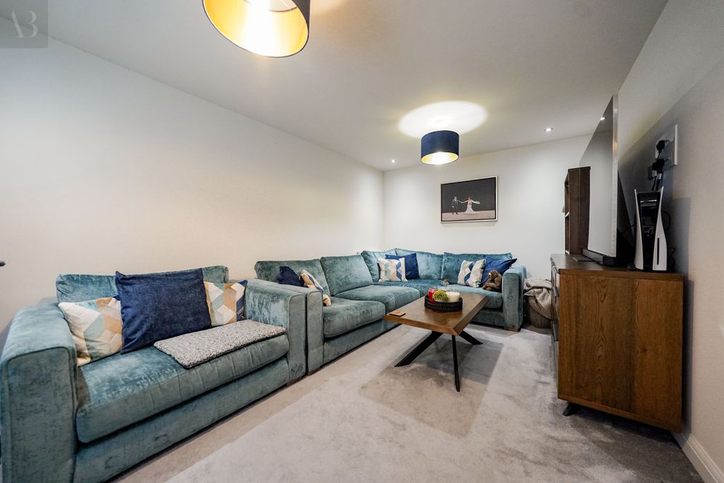 Additional image 10 of 4 bed detached house for saleGee Avenue, Hugglescote, Coalville, Leicestershire LE67