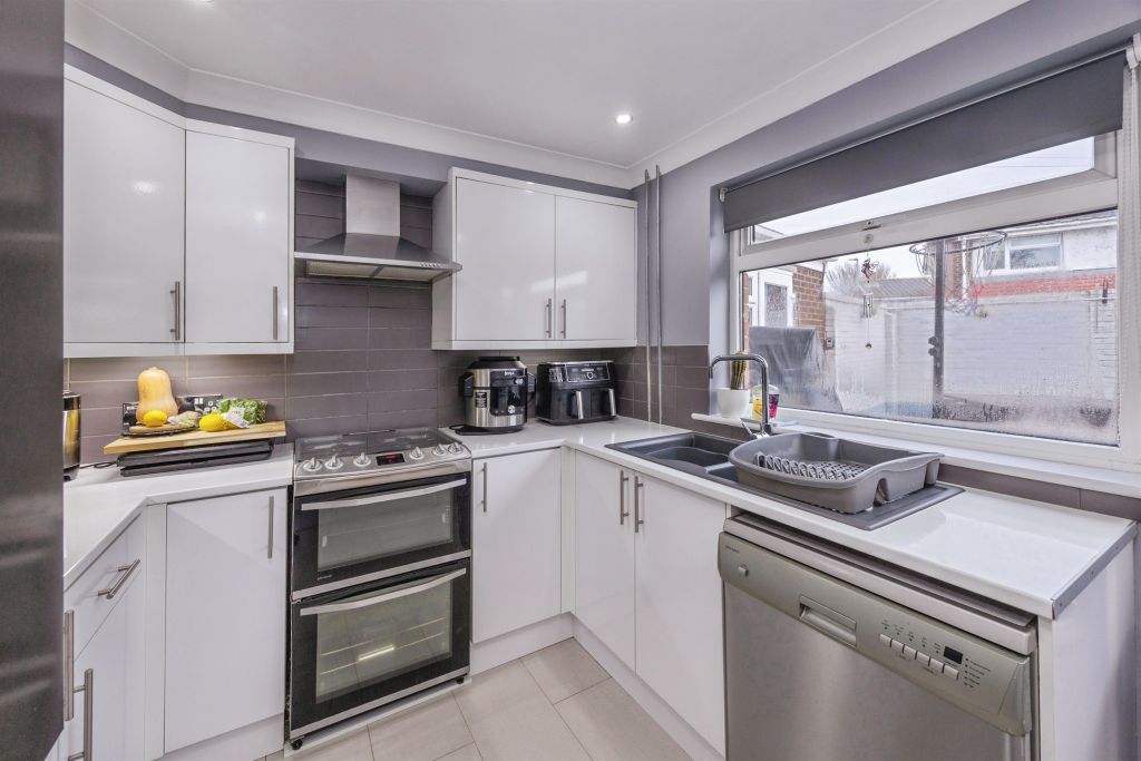 Additional image 12 of 4 bed end terrace house for saleSeaway Crescent, Southsea PO4