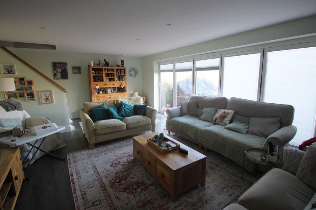 Additional image 6 of 3 bed detached bungalow for saleFirtree Way, Southampton SO19