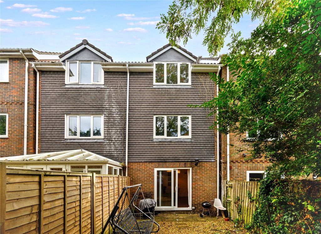 Additional image 5 of 4 bed terraced house for saleBerkeley Close, Southampton, Hampshire SO15