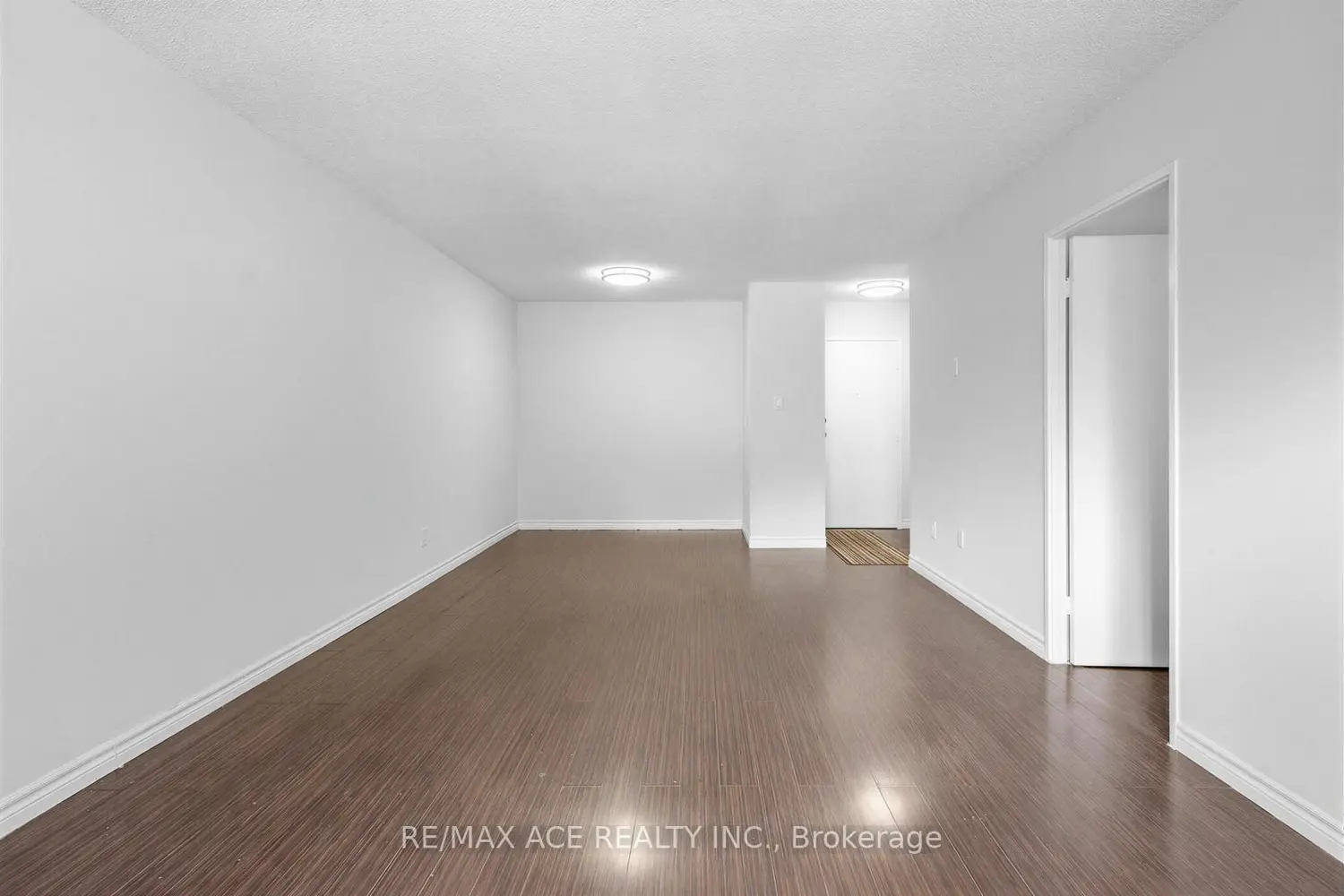 Additional image 8 of 1690 Victoria Park Avenue 204