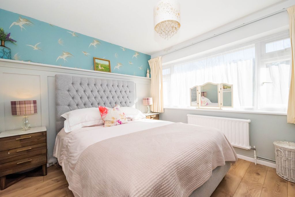 Additional image 13 of 4 bed semi-detached house for saleIves Close, Yateley, Hampshire GU46