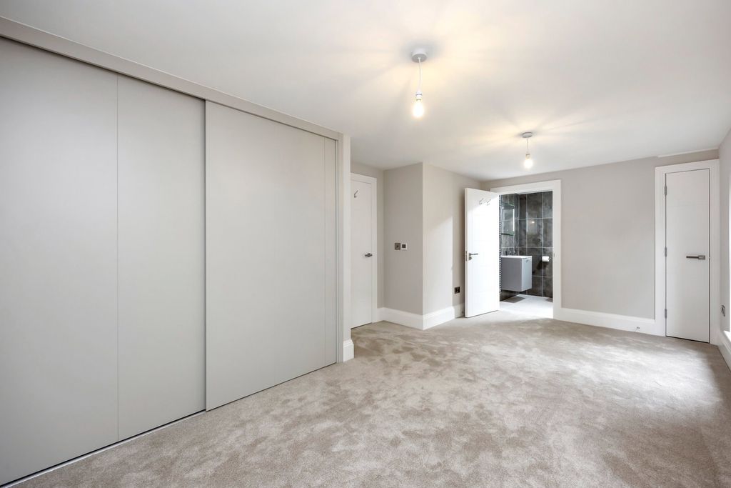 Additional image 16 of 5 bed detached house for saleHomefield Road, Worthing BN11