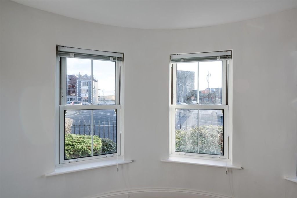Additional image 4 of 2 bed flat for saleWhite Hart Road, Portsmouth PO1