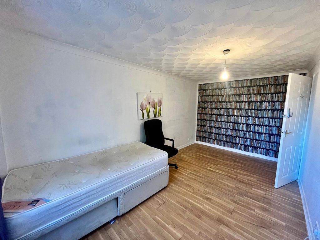Additional image 2 of 3 bed maisonette for saleWaverley Road, Southampton, Hampshire SO15