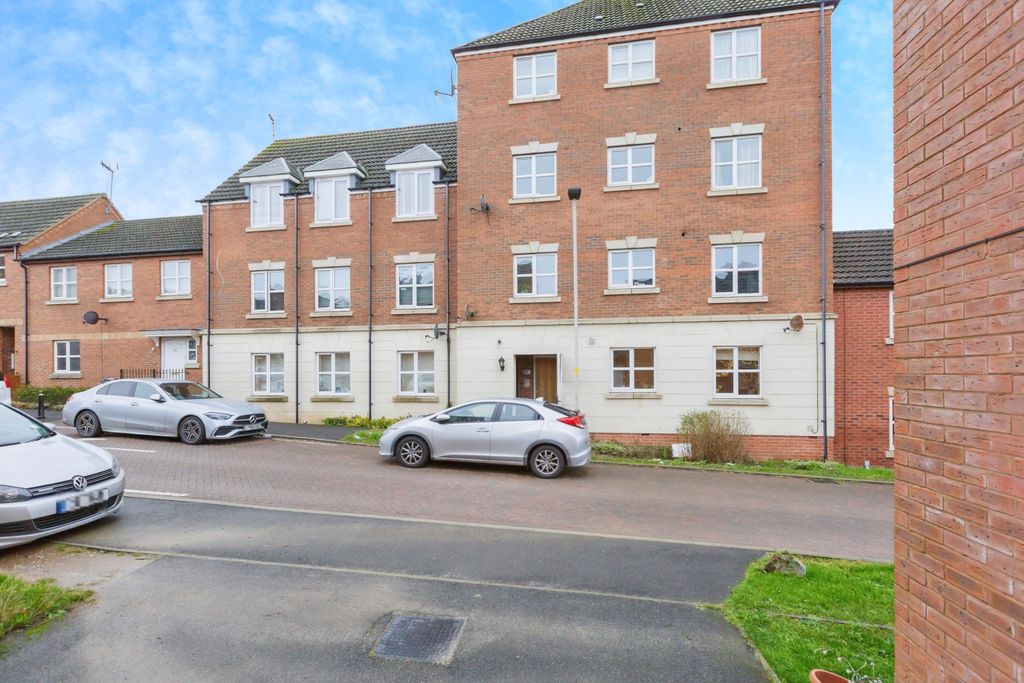 Additional image 11 of 2 bed flat for saleKepwick Road, Hamilton, Leicester, Leicestershire LE5