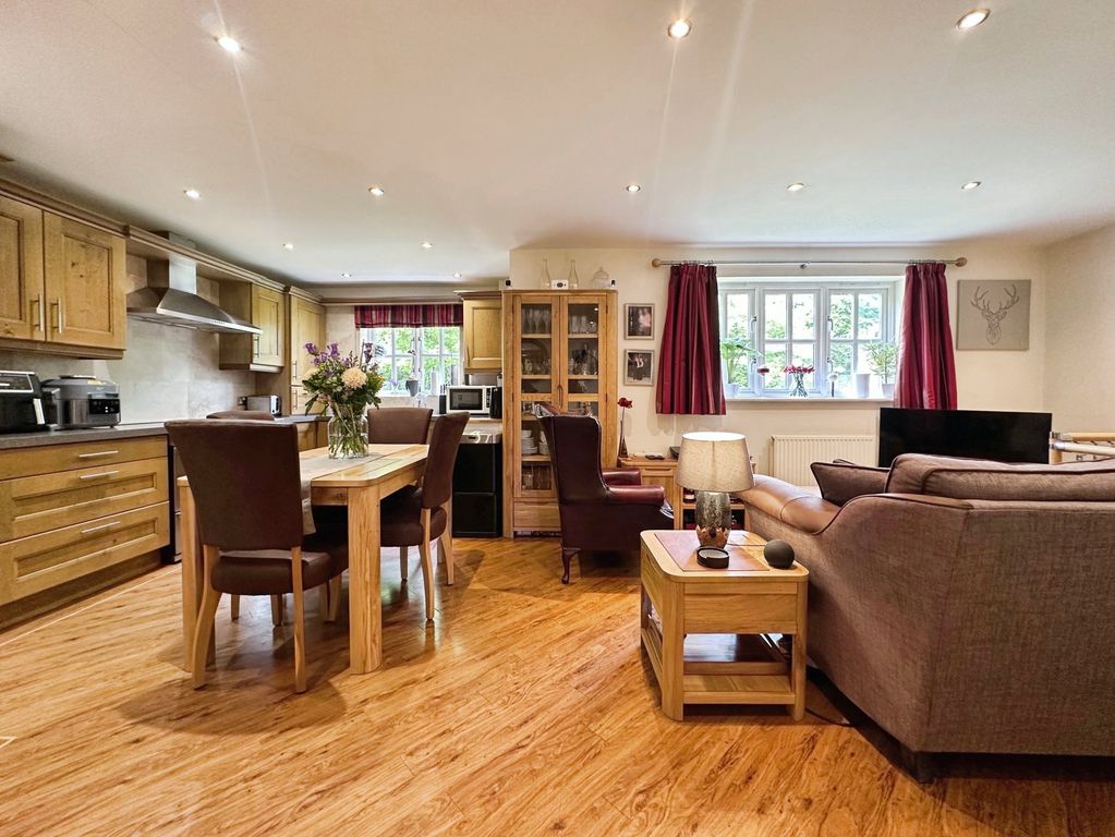 Additional image 3 of 3 bed flat for saleCygnet Close, Compton, Wolverhampton WV6