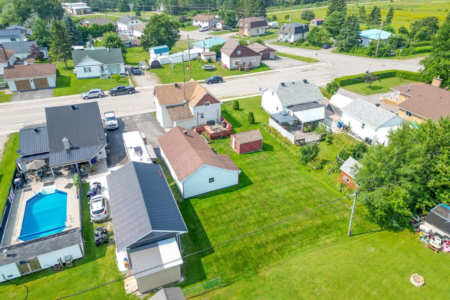 Additional image 19 of 59 Principale Street