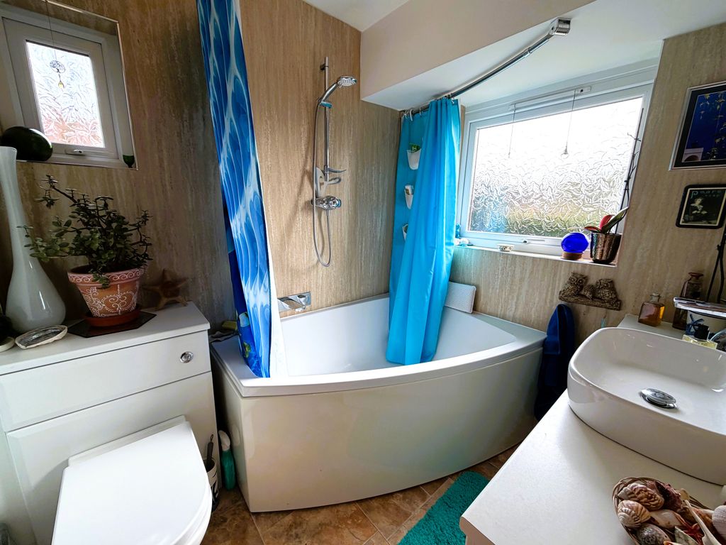 Additional image 9 of 4 bed semi-detached bungalow for saleSeaview Avenue, Portchester PO16