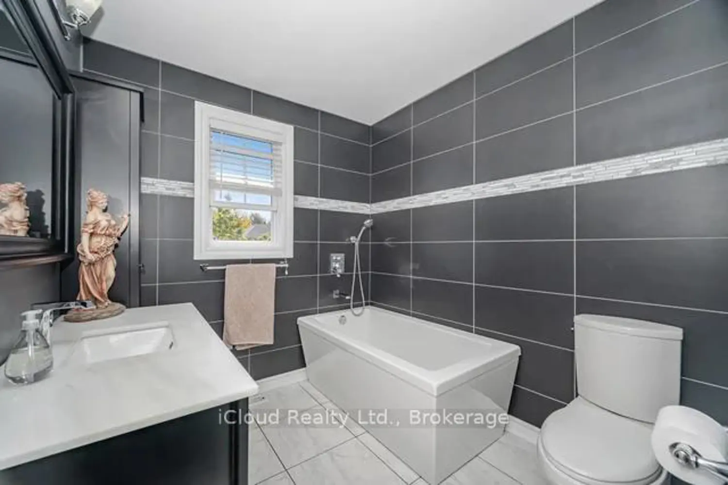 Additional image 16 of 33 Corkett Drive