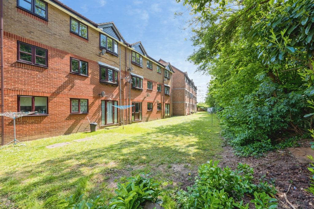 Additional image 18 of 1 bed flat for saleBrunel Road, Southampton SO15