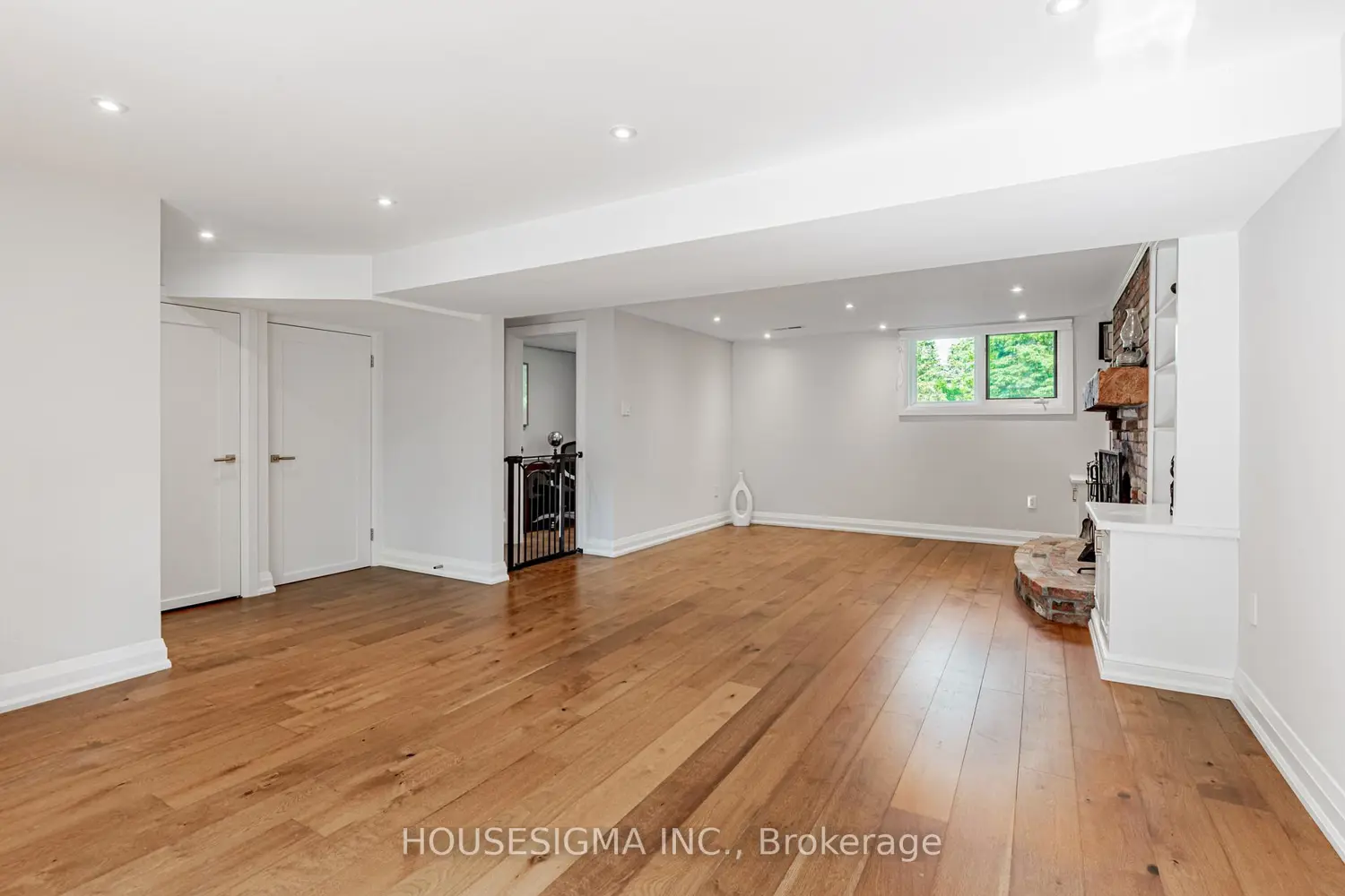 Additional image 11 of 14639 Leslie Street