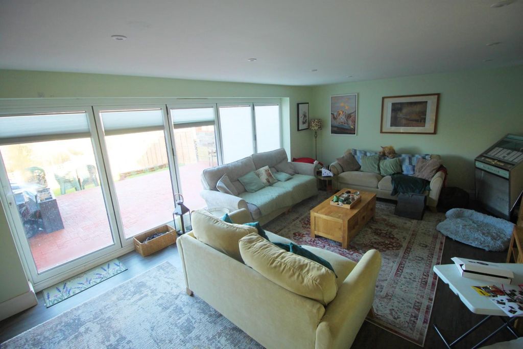 Additional image 7 of 3 bed detached bungalow for saleFirtree Way, Southampton SO19