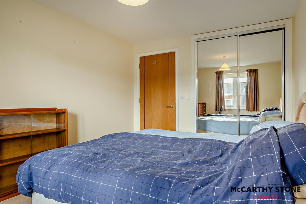 Additional image 38 of 2 bed flat for saleSomers Brook Court, Newport, Isle Of Wight PO30