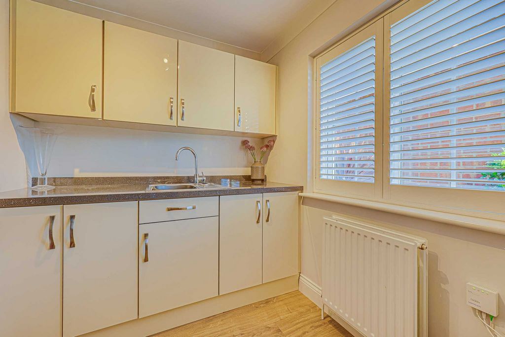 Additional image 14 of 4 bed detached house for saleCharters Court, Wickford SS11