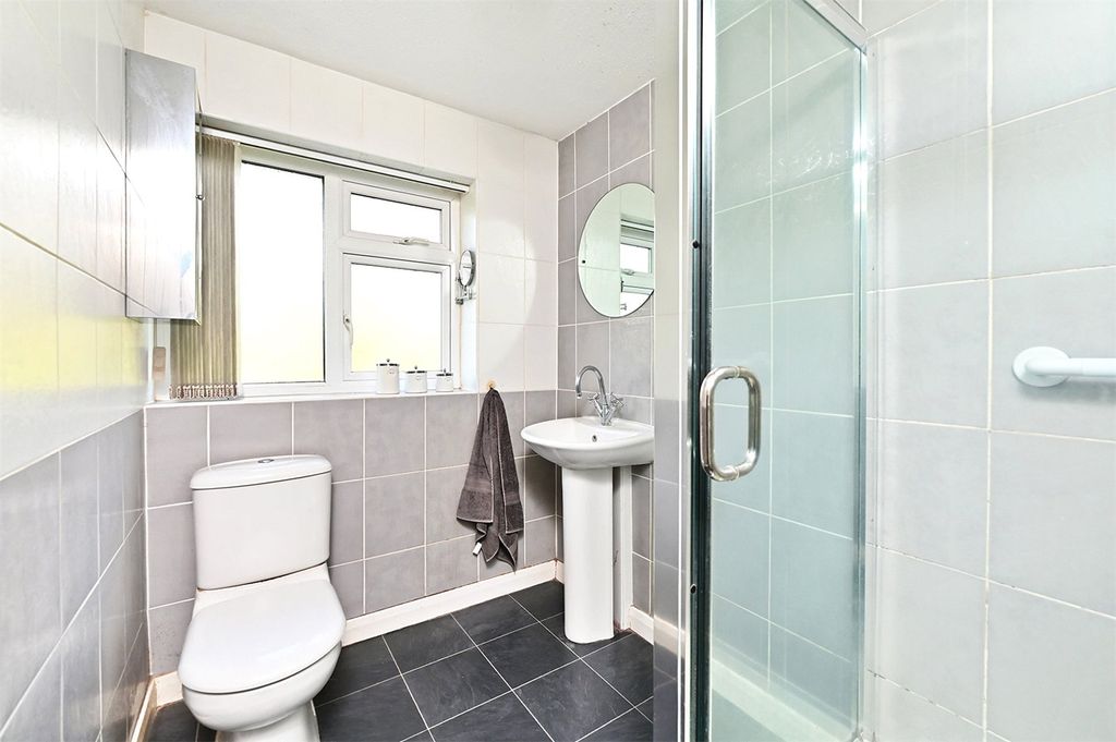 Additional image 9 of 4 bed semi-detached house for saleWeybridge Mead, Yateley, Hampshire GU46