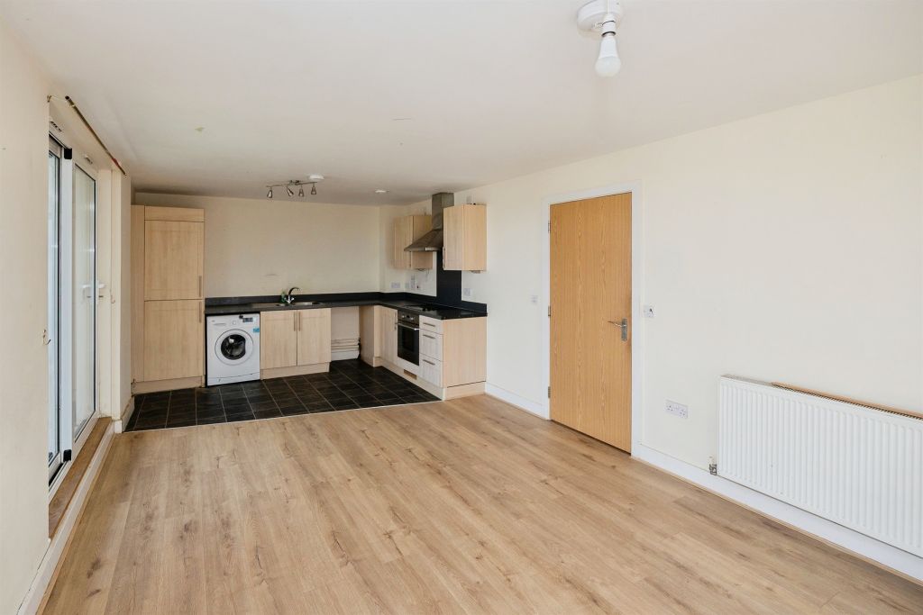 Additional image 5 of 2 bed flat for saleFratton Way, Southsea PO4