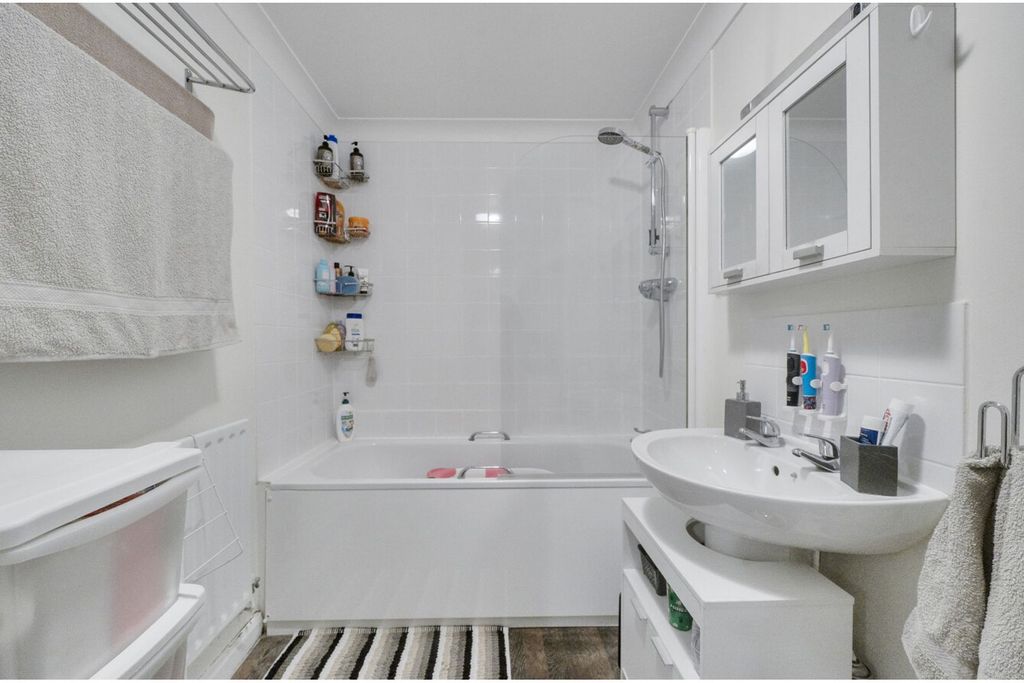 Additional image 11 of 2 bed flat for saleSpring Road, Southampton SO19