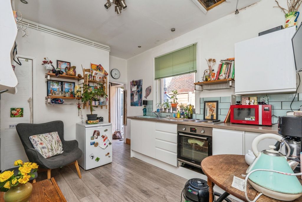 Additional image 4 of 1 bed flat for saleMontgomerie Road, Southsea, Hampshire PO5