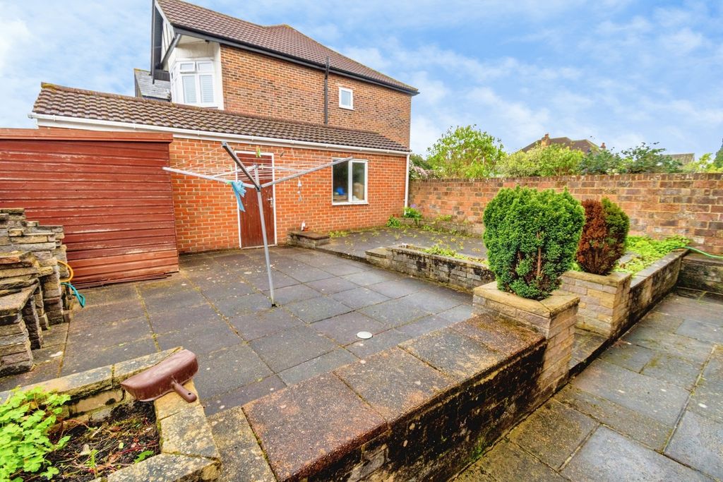 Additional image 15 of 3 bed semi-detached house for saleTwyford Avenue, Upper Shirley, Southampton, Hampshire SO15