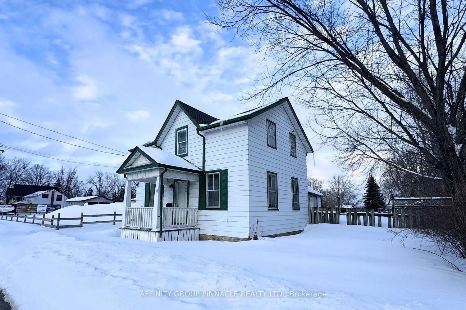 118 Lindsay Street photo 3