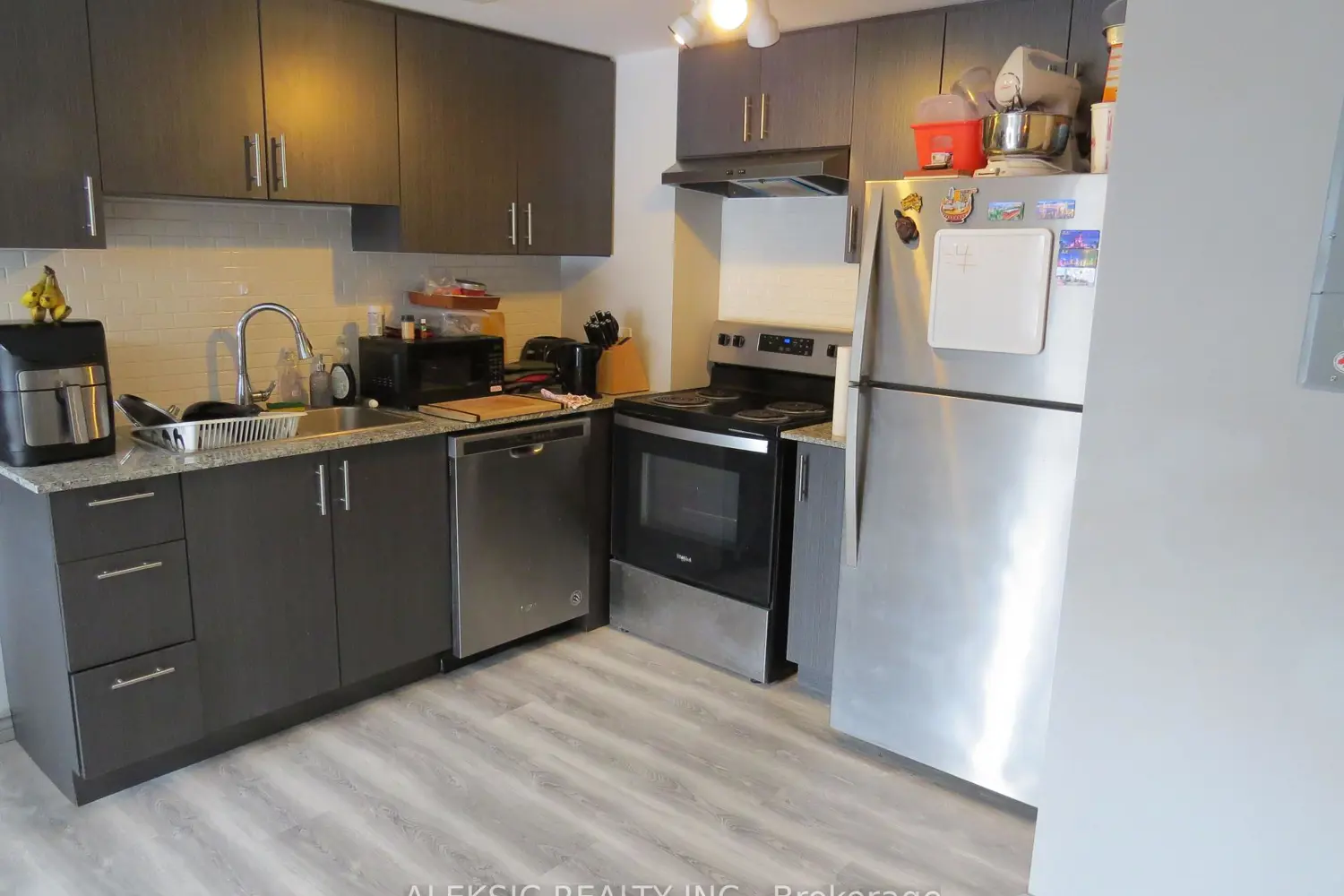 Additional image 6 of 275 Larch Street H404