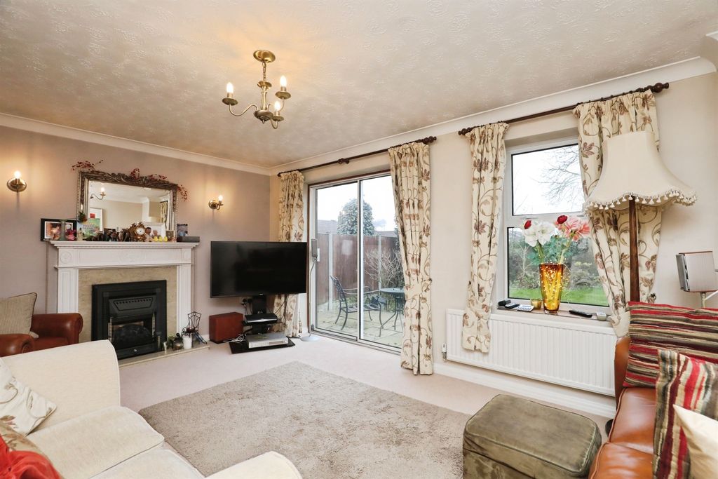 Additional image 20 of 4 bed detached house for saleBarnham Broom Road, Wymondham NR18