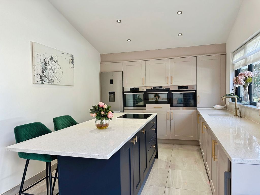 Additional image 25 of 4 bed detached house for saleCheswell Close, Compton, Wolverhampton WV6