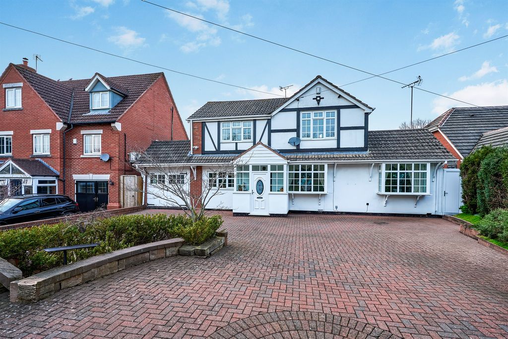 Additional image 26 of 4 bed detached house for saleStourbridge Road, Penn, Wolverhampton WV4