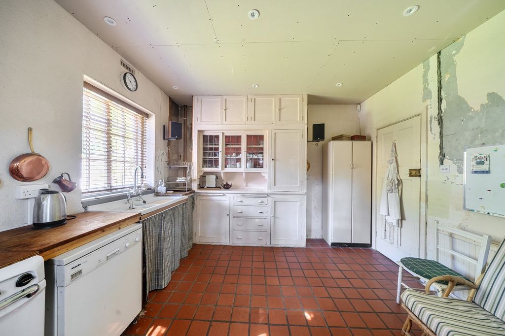 Additional image 5 of 4 bed semi-detached house for saleUplands Way, Highfield, Southampton, Hampshire SO17