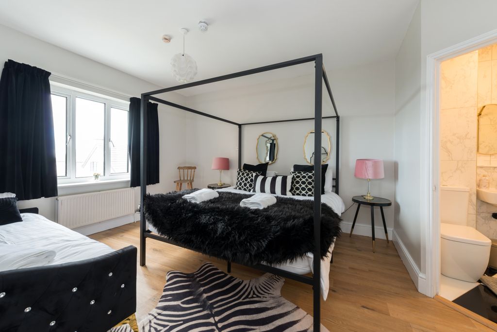 Additional image 4 of 7 bed detached house for saleThe Old Doctors Manor House, 59 Northwood Road, Whitstable CT5