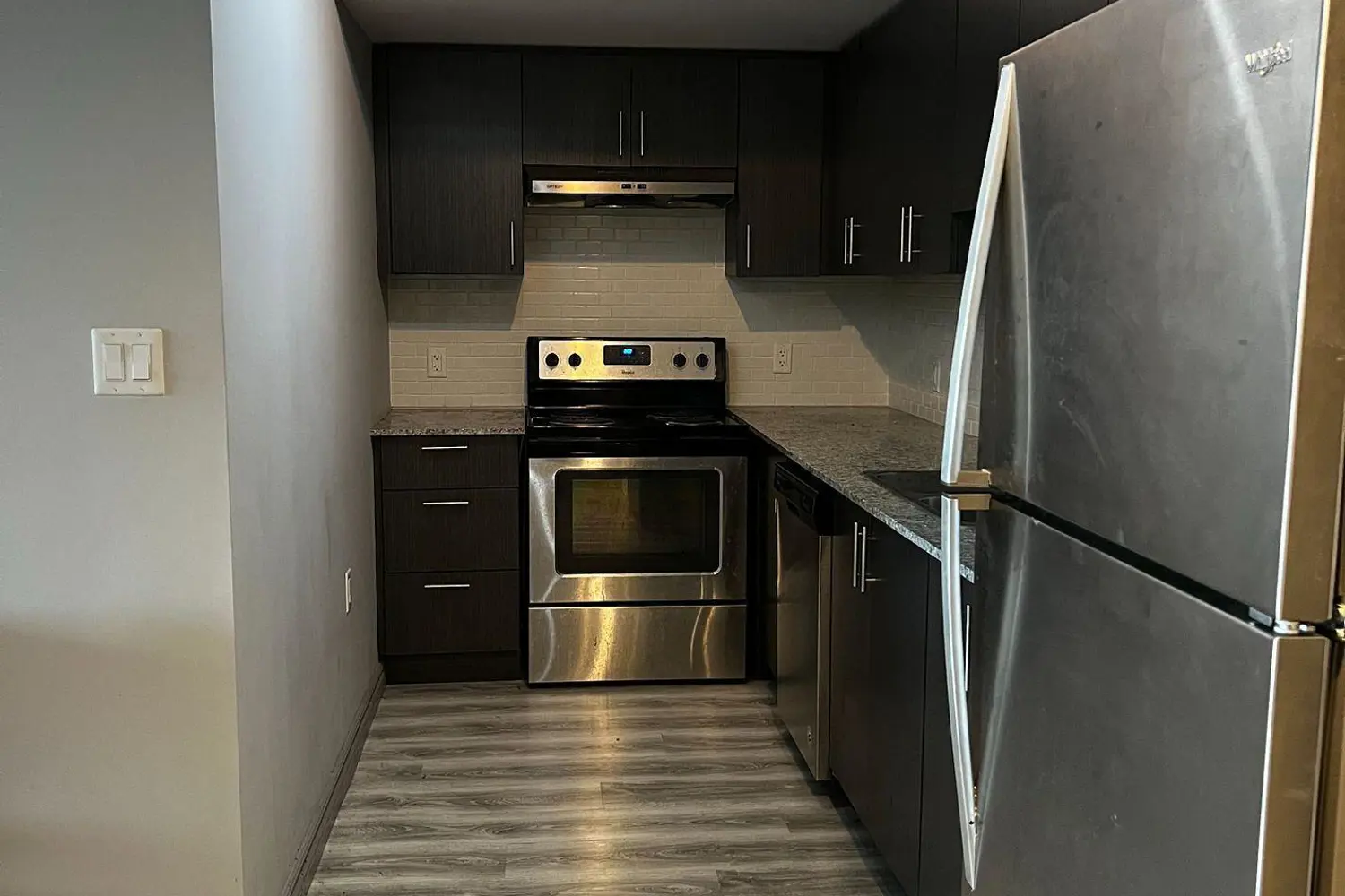 Additional image 7 of 275 Larch Street G612