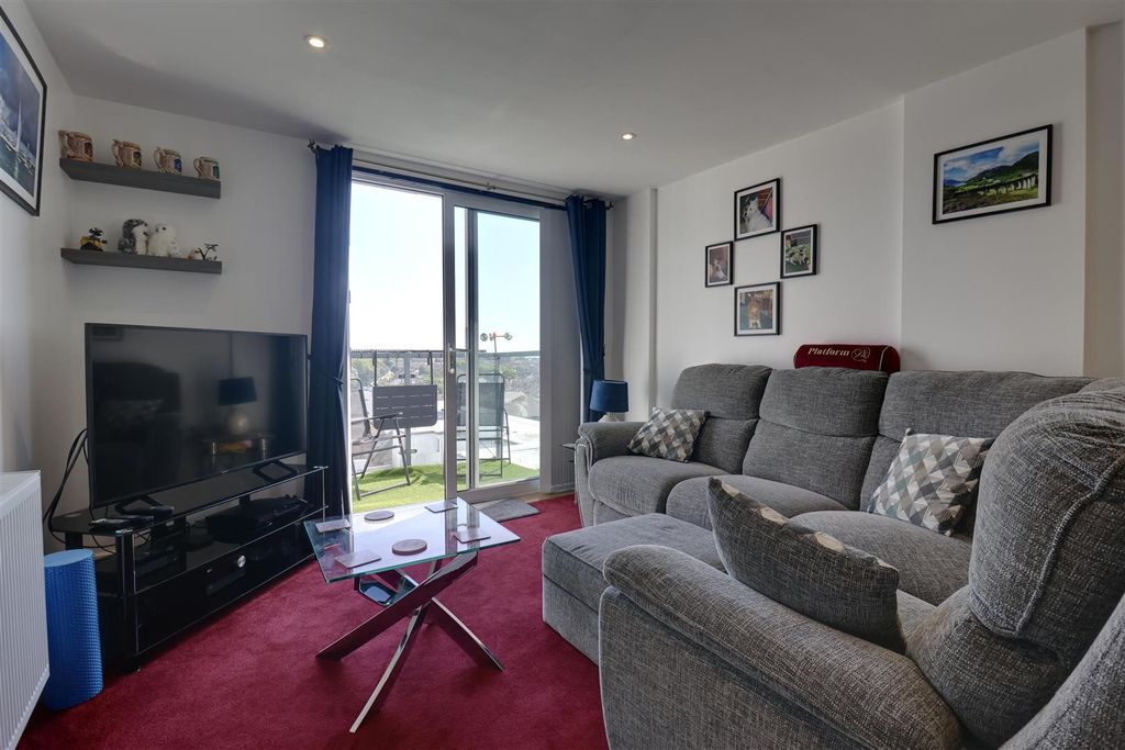 Additional image 13 of 2 bed flat for saleFratton Way, Southsea PO4