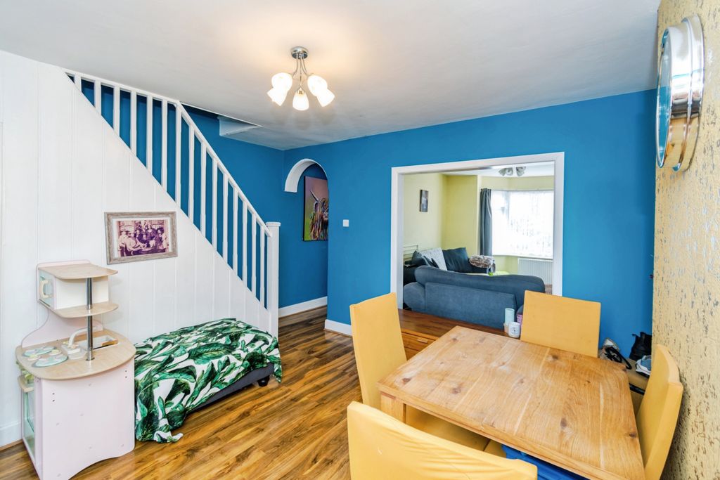 Additional image 3 of 3 bed terraced house for saleEnglish Road, Southampton SO15