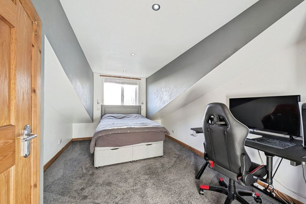 Additional image 17 of 5 bed detached house for saleTrajan Walk, Heddon-On-The-Wall, Newcastle Upon Tyne NE15