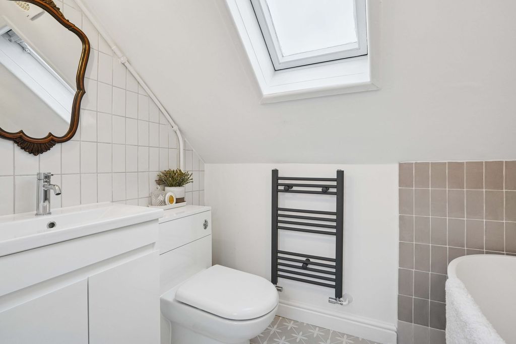 Additional image 13 of 5 bed detached bungalow for saleDucklington Lane, Witney OX28