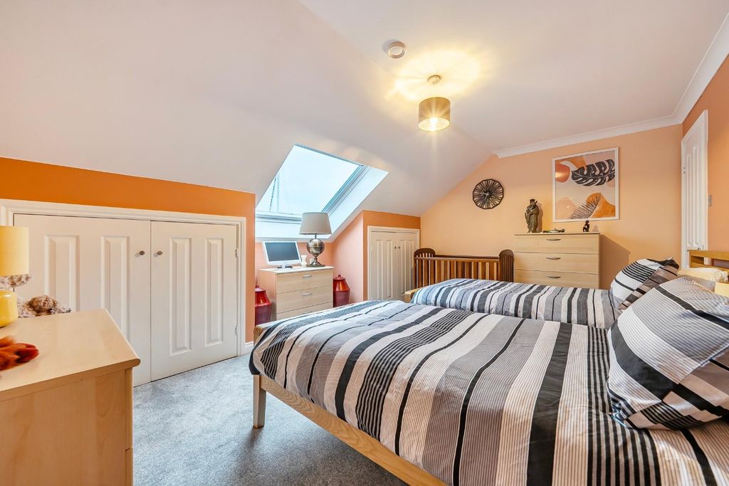 Additional image 17 of 3 bed property for saleBryher Island, Port Solent PO6