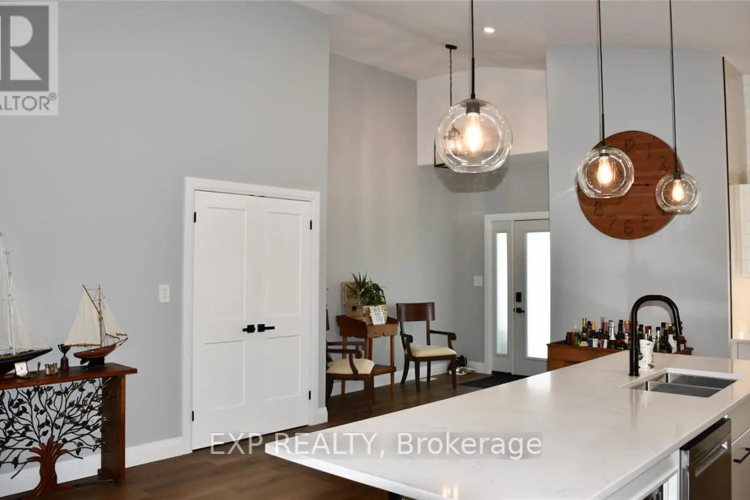 Additional image 3 of 207 Essex Street