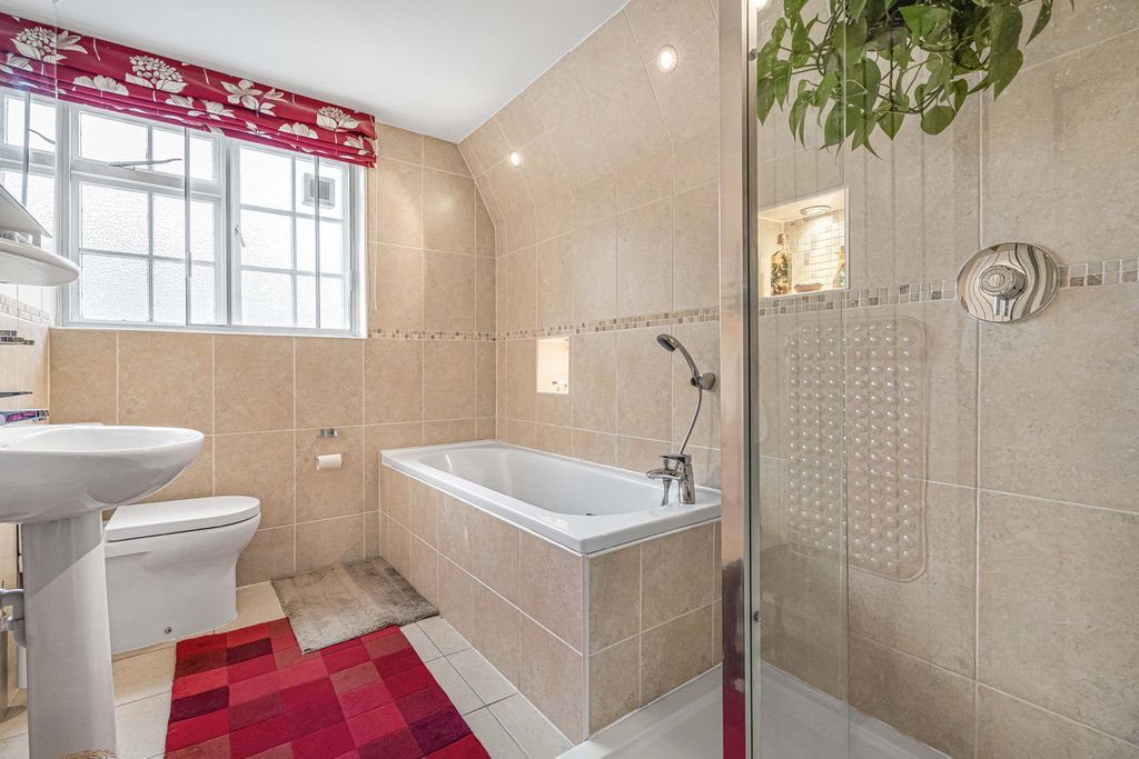 Additional image 7 of 4 bed detached house for saleShipton Road, Woodstock OX20