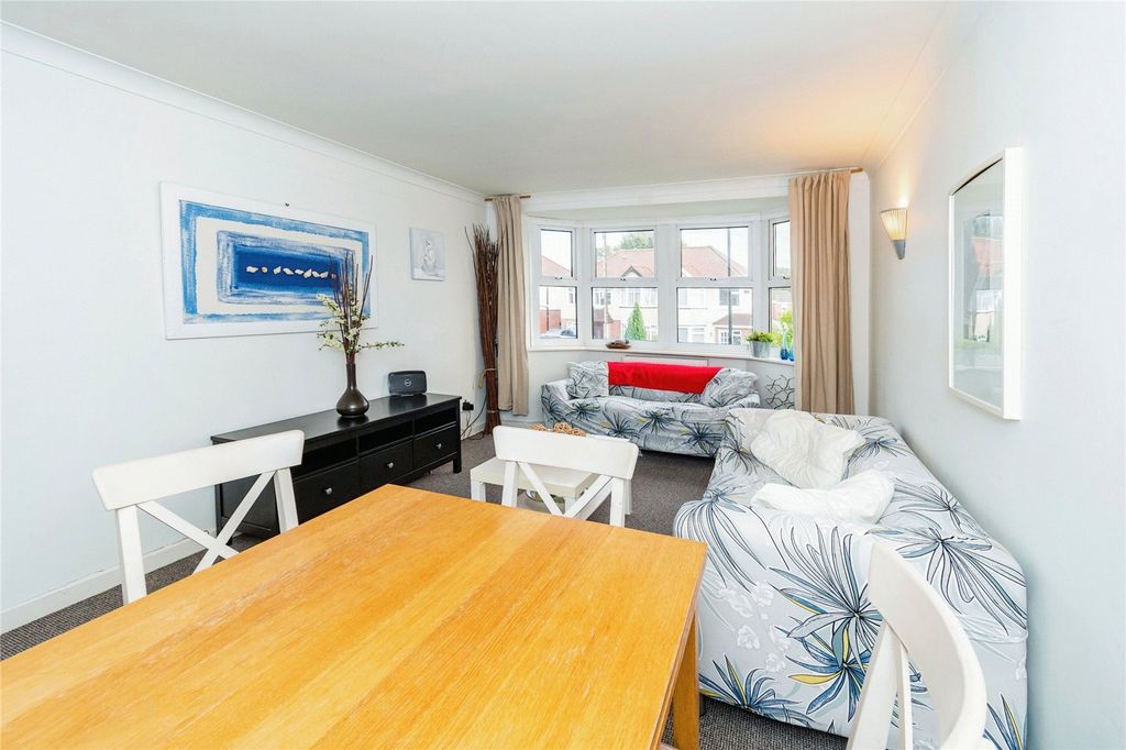 Additional image 4 of 5 bed maisonette for saleWinchester Road, Bassett, Southampton, Hampshire SO16