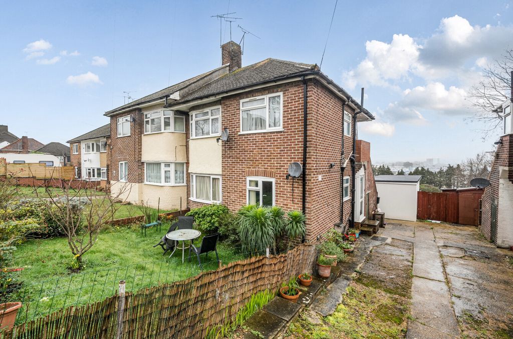 2 bed maisonette for saleGainsford Road, Bitterne, Southampton, Hampshire SO19