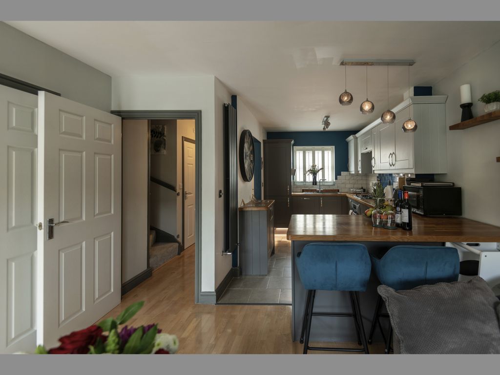 Additional image 7 of 3 bed terraced house for saleAshcombe Crescent, Witney OX28