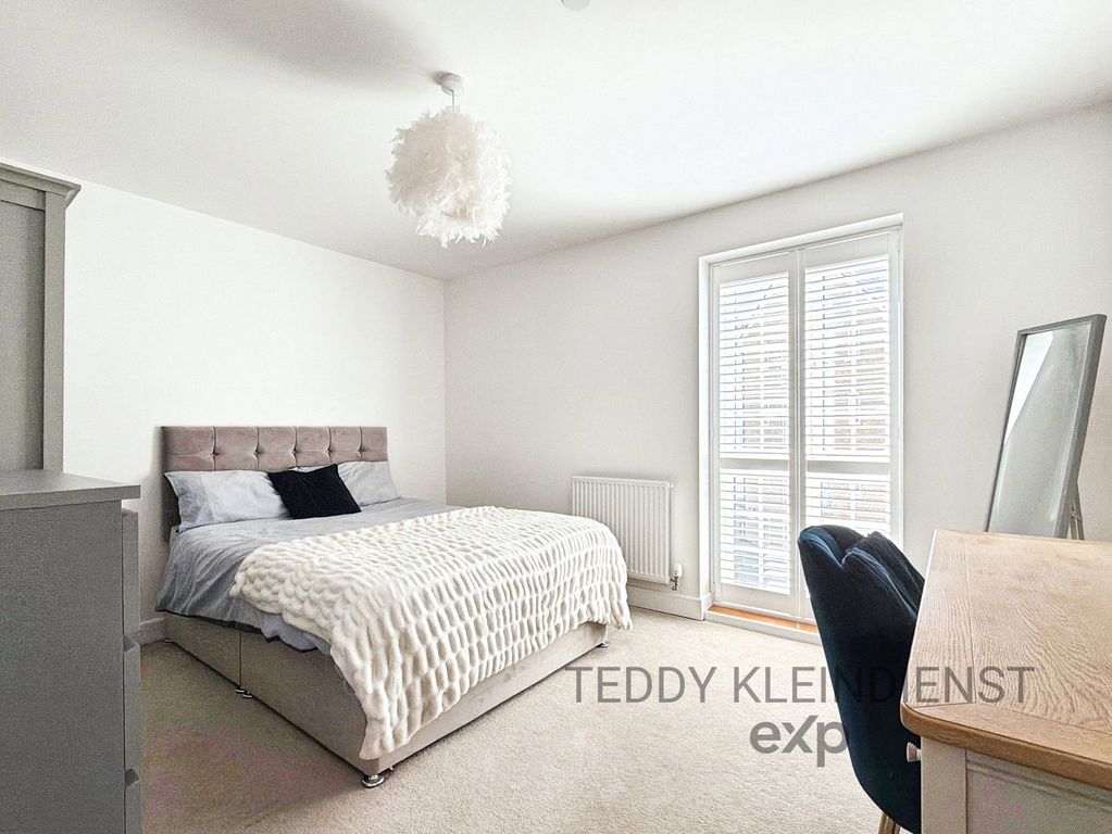 Additional image 7 of 1 bed flat for saleGunpowder Road, Worcester Park KT4