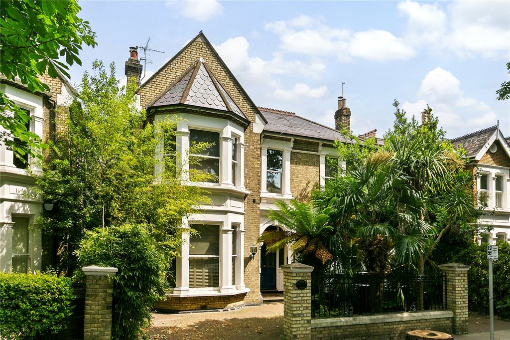 6 bed detached house for saleLichfield Road, Kew, Surrey TW9