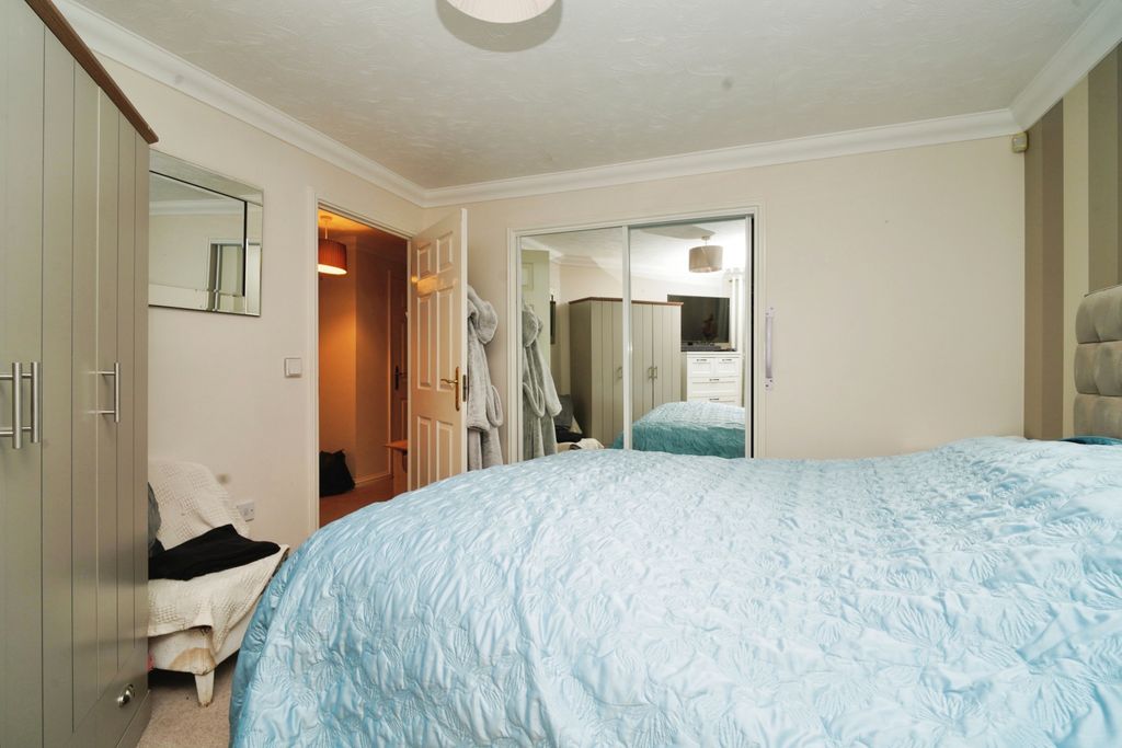 Additional image 13 of 1 bed flat for saleHighfield Lane, Southampton, Hampshire SO17